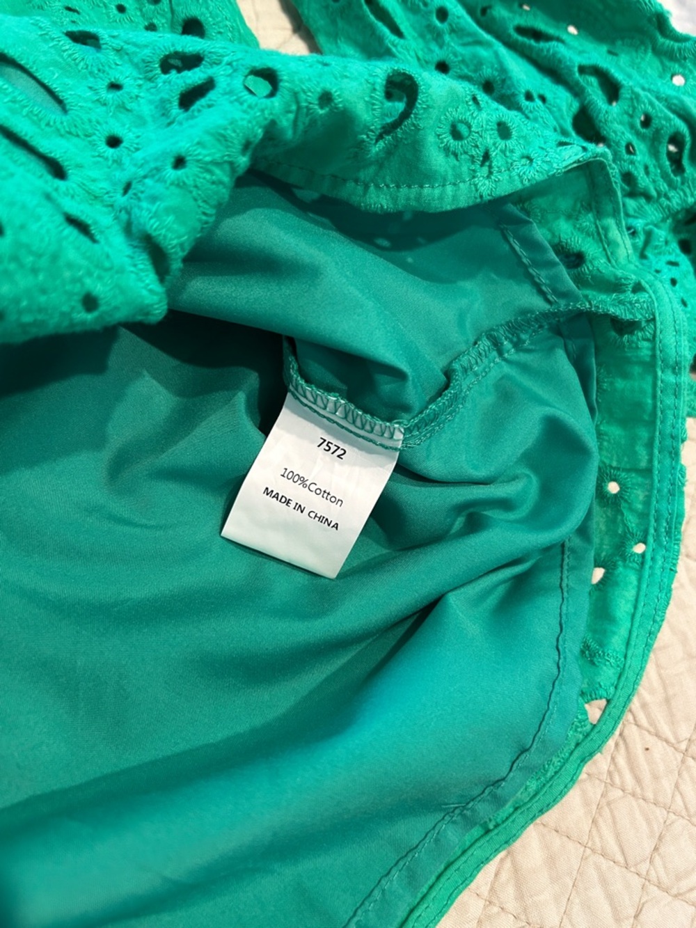 Fashion Emerald Eyelet Button-Front Blouse - Picture 5 of 11